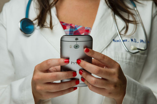 Praxissoftware, Software Arzt Arztpraxis eRezept Rezept Telematikinfrastruktur App Digitalisierung Gesundheitswesen