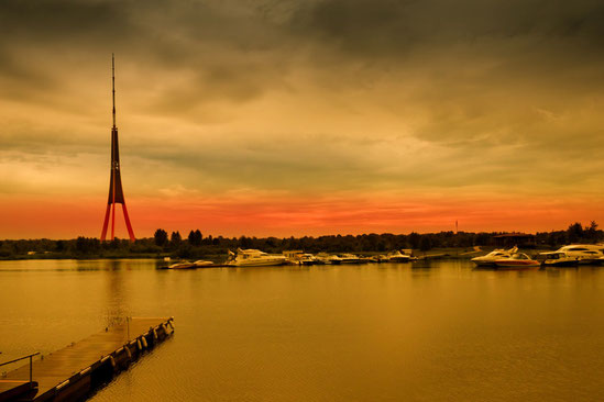 riga-kleiner-yacht-hafen-