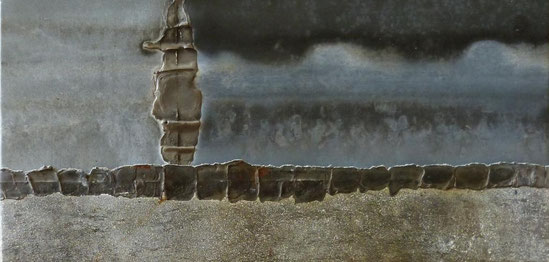 Sophie sur le mur d'Hadrien 60 x 30 cm