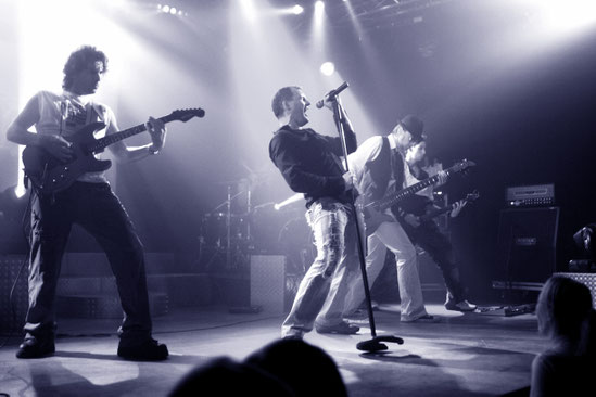 Die Bad Saulgauer Band Midnight Special - hier vor knapp 20 Jahren mit Andreas Kern von den Chaindogs als Sänger - mischt seit 1980 in der Cover-Szene mit. Foto: Miche Hepp
