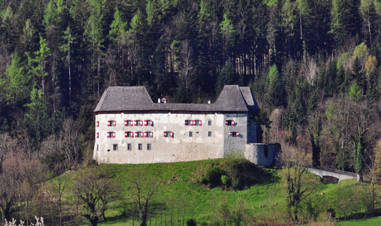 Heutige Ansicht von Schloss Staufeneck