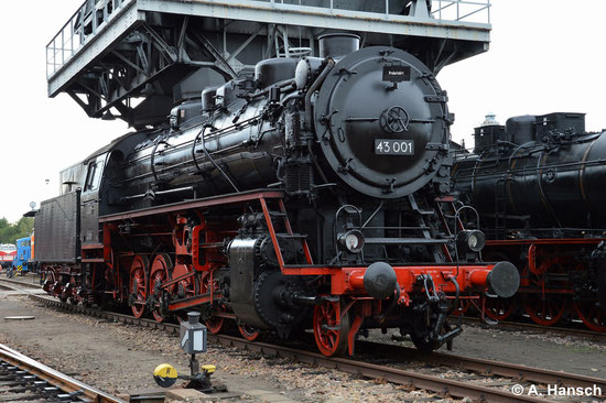 Am 30. August 2014, zum 23. Heizhausfest des SEM Chemnitz, konnte man 43 001 in voller Pracht unterm Kohlebunker und mit Schild "Probefahrt" bewundern