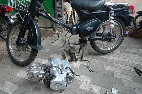 エンジン乗せ換え実践編 - cub-asianexpress ページ! エンジン乗せ換え実践編 - cub-asianexpress ページ!