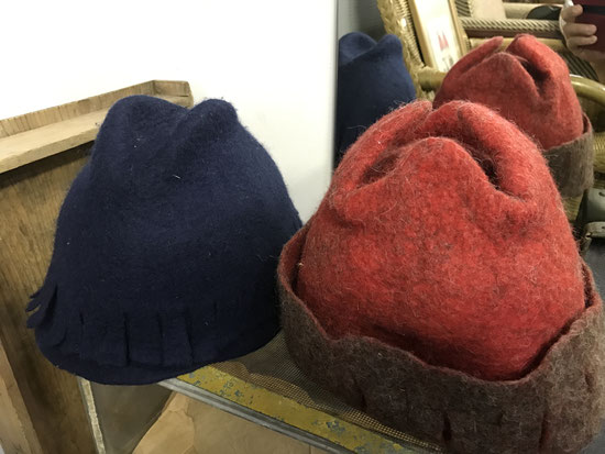 越谷　羊毛と古道具の店　ソウイ　帽子