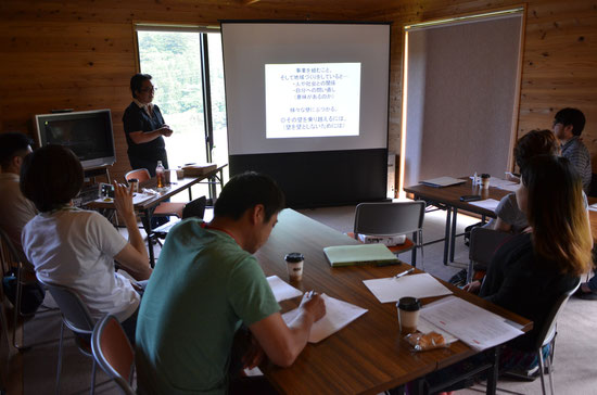 吉澤事務局長は、移住後の、筆甫小学校での講師時代ヤギをかっており、あだ名は「ヤギ先生」