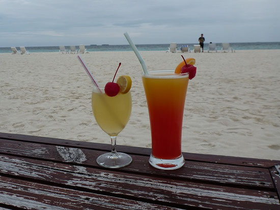 Cocktails Strand Thulagiri