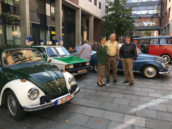 Polizei-Oldtimer VW Käfer Jetta Polizeimuseum Stuttgart Oldtimerveranstaltung historische Uniformen