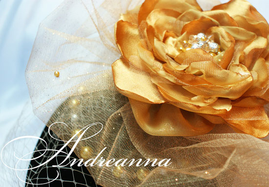 Цветок для волос с вуалью «Золото Флоренции», стоимость 450 грн (в любом цвете).