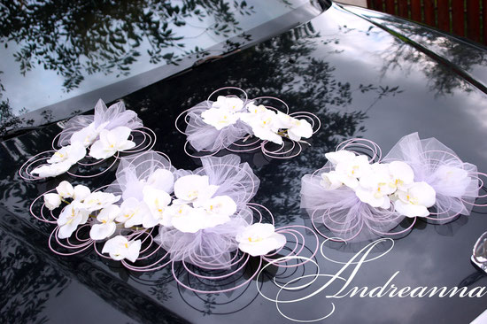 Украшение для авто «Кольца с фатином», с искусственной орхидеей (в желаемом цвете), стоимость 650грн набор