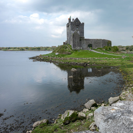 Dunguaire Castle