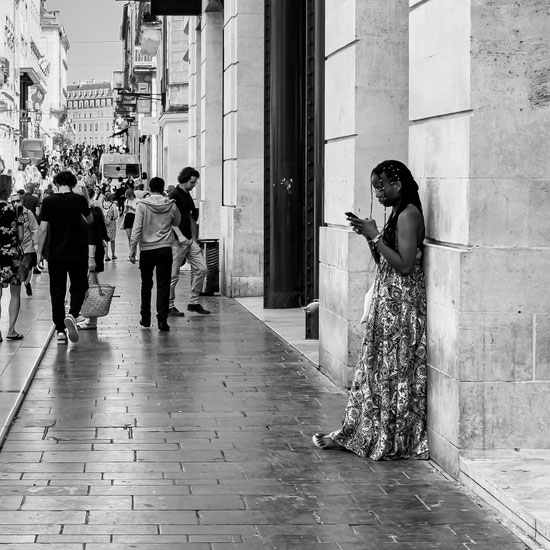 Bordeaux III, 2023, Fine Art Baryta Print, gerahmt