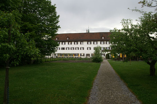 Vom Klostergarten Blick aus Klostergebäude