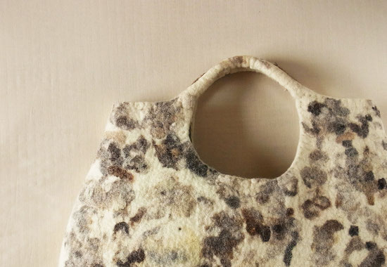 そがまつみ　オブジェ フェルト　felt　handomade　soga matsumi　object　wool　felt　handmade felt　ウール　一体成型　ハンドメイドフェルト　アート　フェルトアートワーク　art　feltart　　クリエイティブ・フェルト協会　creative felt association　　