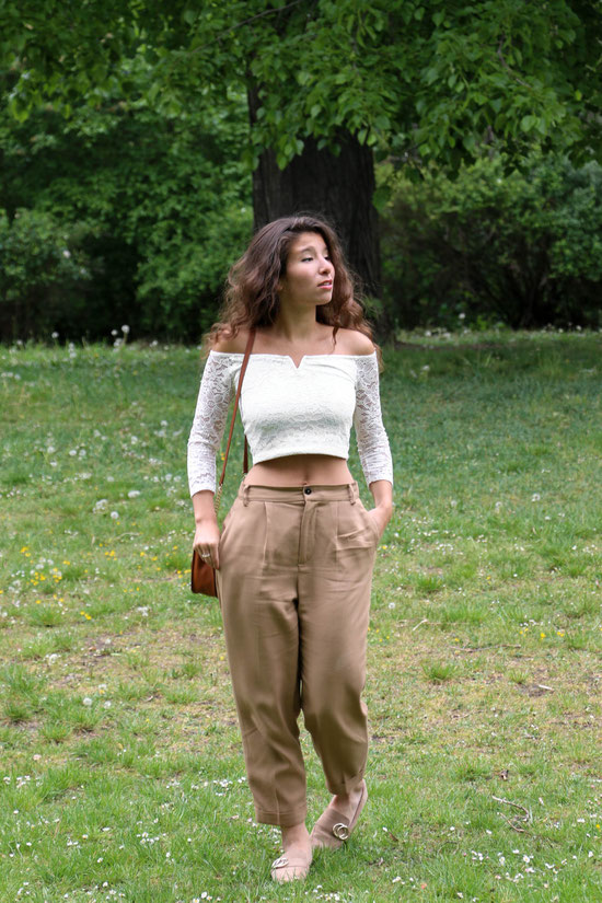 Crop Top, Spring Outfit, Curly Hair, Carmen Schubert