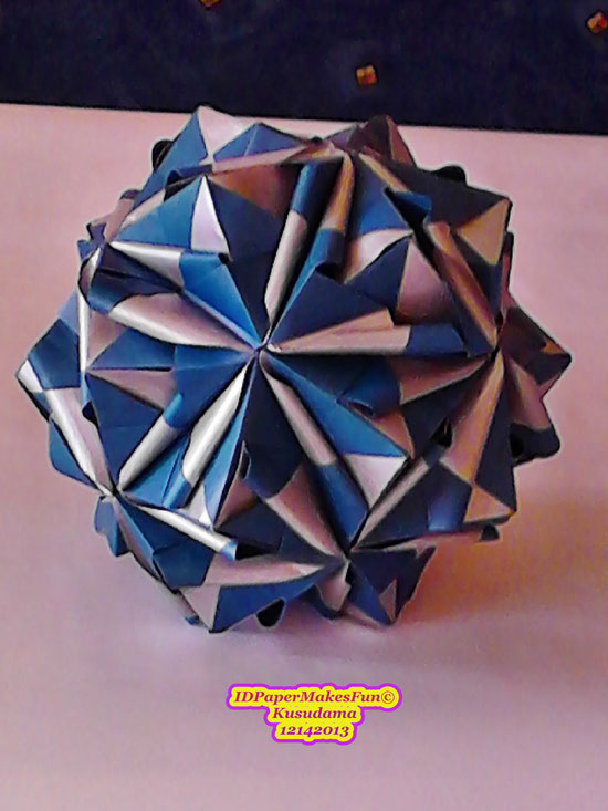 grosser Kusudama blau silber