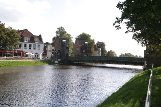 Spatenstich an der Cloppenburger Straße, Foto:MiO Made in Oldenburg®, www.MiOfoto.de