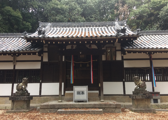 春日神社（筆者撮影）