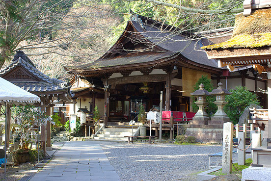 第十二番札所 岩間山 正法寺 岩間寺 西国三十三所 旅する手帖