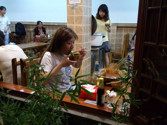 外から見るとこんな感じ。