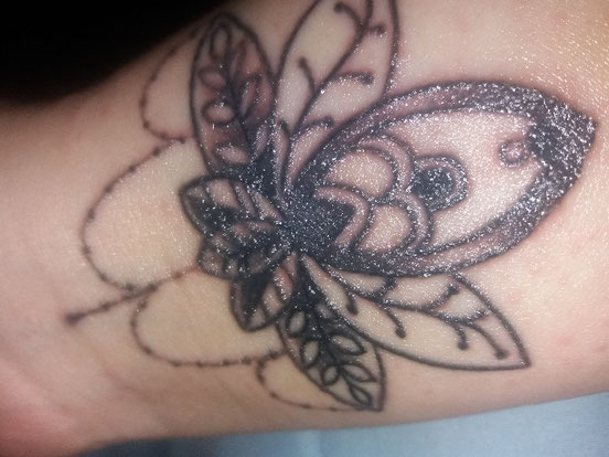 Hidratar en exceso un tatuaje también es malo.