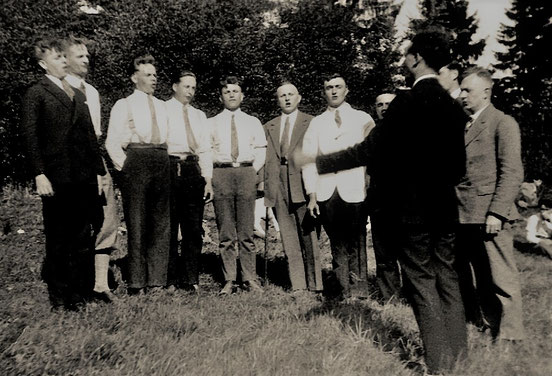 Der Chor der Kolpingbrüder 1931/32, rechts: Senior Josef Weber