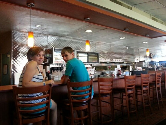 Frühstück in einem typisch amerikanischen Denny`s.