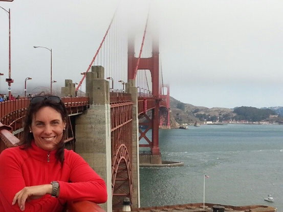 Und dann geht es zu Fuss auf die Brücke, um die Vibrationen der Brücke zu spüren.