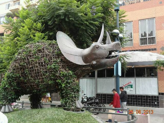 Die Einkaufsmeile hat neben wirklich schöner Deko auch...