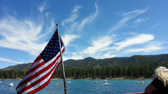 Auch hier weht die amerikanische Flagge - wie überall in diesem Land :-) 