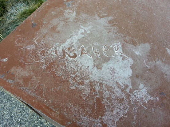 Die Nacht in dieser Höhe war richtig kalt - guckt mal was im Eis des Raureif steht :-) 