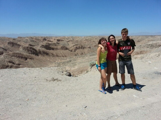 ...Kurzer Stop in der Wüste....