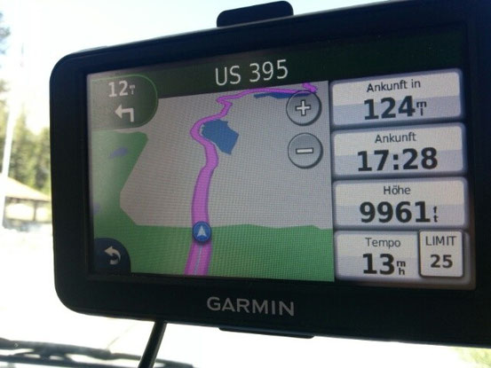 Und dann ging es rauf auf den höchsten Punkt unserer Reise (3.036 m), zum für uns schönsten Campingplatz auf dieser Rundreise.