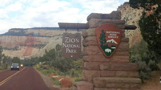 Auf dem Weg nach Las Vegas durch den wirklich sehr schönen Zion National Park...