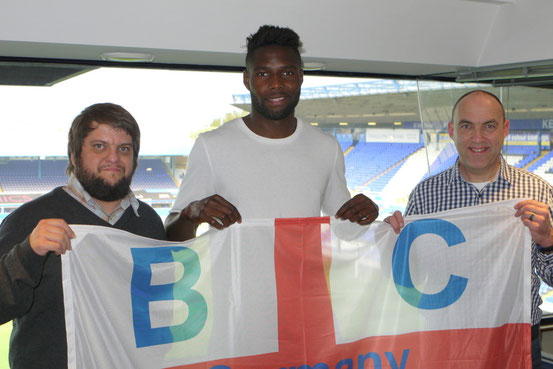 Russell Poyner, Emmanuel Mbende und Tom Kleine im Stadion von Birmingham City