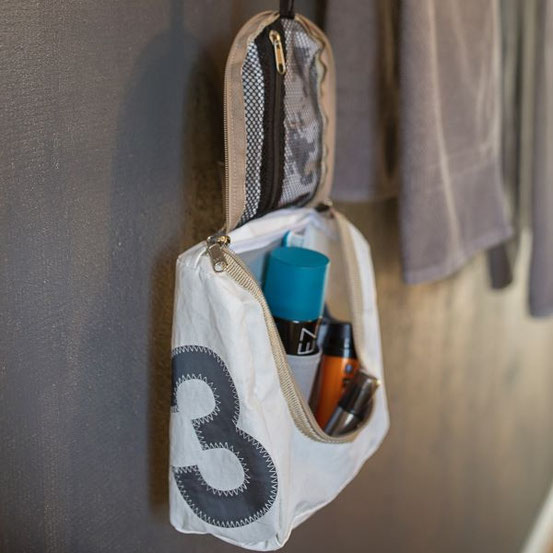 Kulturtaschen Segeltuchtasche aus recyceltem Segeltuch für Alltag und Urlaub