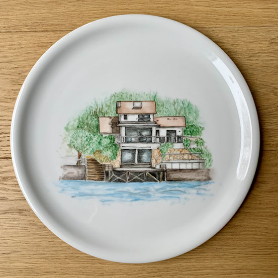 Plat à tarte Reproduction d'une maison sur un lac
