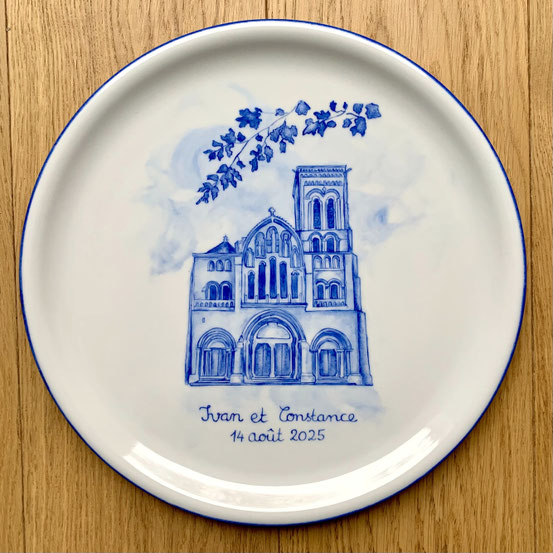 Plat à tarte Reproduction d'une église en monochrome Bleu