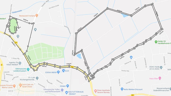 Die Strecke führt durch Meldorf, vorbei am Dom, über die Brücke mit einem weiten Blick in die Marschlandschaft vor Meldorf. Im Meldorfer Vorland wird eine Doppelrunde absolviert. Ziel ist nach der erneuten Brückenüberquerung das Stadion.