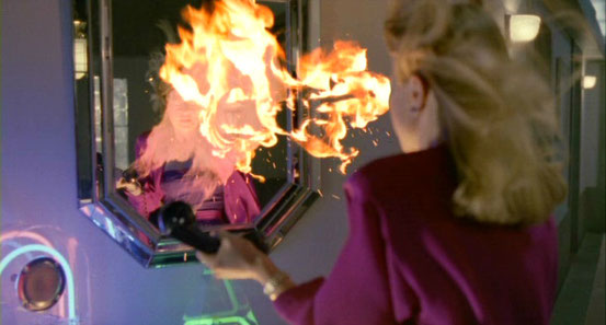 Spontaneous Combustion de Tobe Hooper - 1990 / Horreur - Science-Fiction 