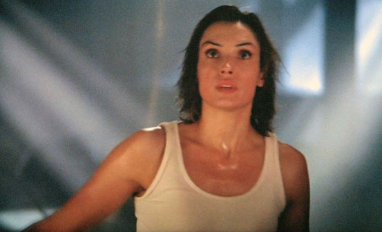Un Cri Dans L'Océan (1998) 