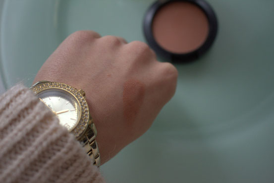 Swatch Mac Blush Cheek Pollen Faerie Whispers Le