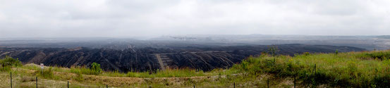 Vyhlídka na povrchovou těžbu hnědého uhlí u obce Welzow (pohled do vzdálenosti ca 8 km!).