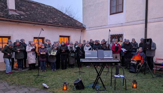 Weihnachtslieder singen am 1. Adventsonntag
