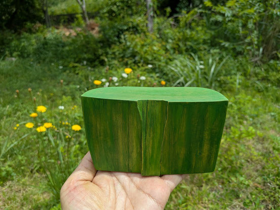 初夏の森を制作中です。５月２８日