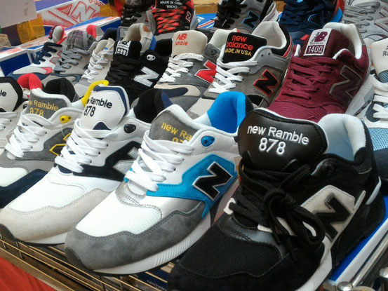 コレは別の商業施設の催事売り場ですが、他にも「new Ramble」なんていうのもあり、しかもNew Balanceの模倣品と混ぜあわせて売られています。