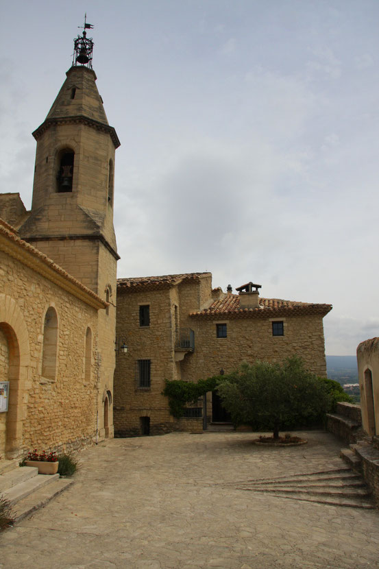 Bild: Kirche in Crillon-le-Brave