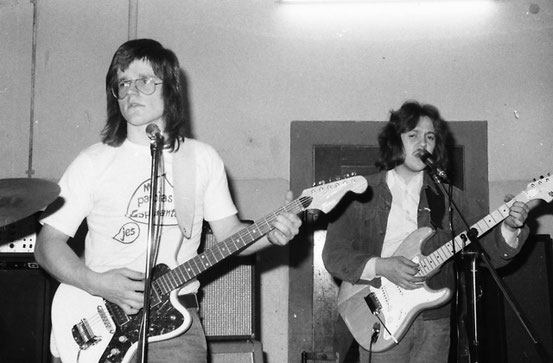 Auftritt im Gefängnis Rockenberg - Markus Müller (links) und Harry Rothe (rechts) (Foto: Julius J. Janosch)