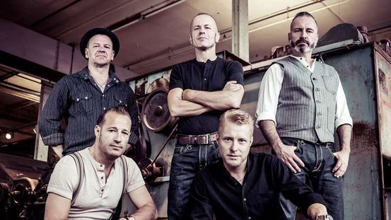 Echte Rockabilly-Wertarbeit haben Boppin’B nach den Worten von Sänger Michael Bock (vorne rechts) auch auf dem 14. Studioalbum abgeliefert. © Dirk Behlau