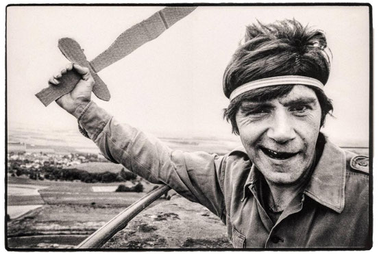 Rödermark: Fotograf Thomas Klewar hat Joe zwei Jahre mit der Kamera begleitet. Dieses Bild entstand auf dem Aufsichtsturm in Dietzenbach. © Thomas Klewar