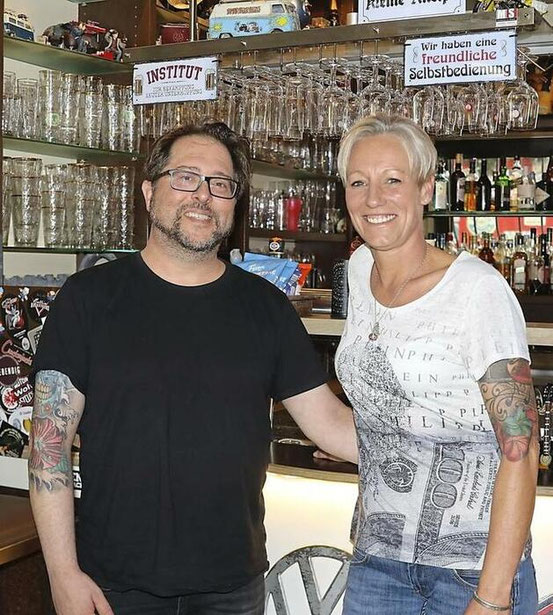Das Dreamteam hinter der Theke und in der Organisation: Silke Bentlin und Markus Striegl (Foto: Nicole Jost)